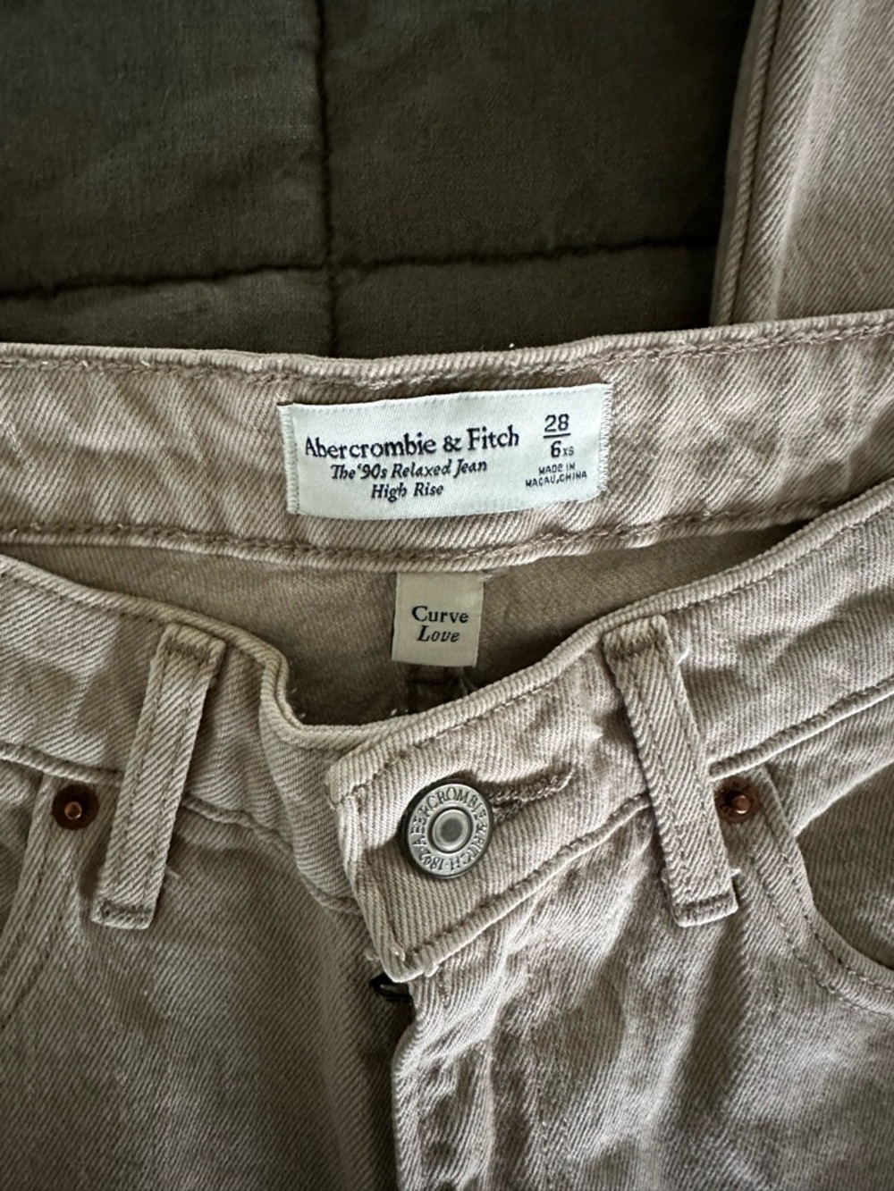 Abercrombie & Fitch Taupe High-Rise Relaxed Jeans - Picture 4 of 4